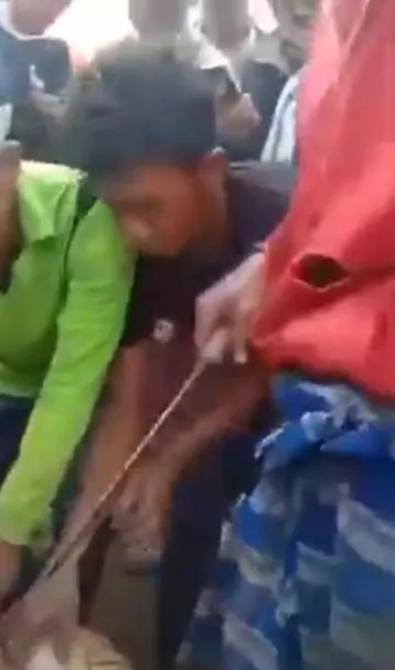 Timsahın karnından insan çıktı! Kan donduran anlar böyle görüntülendi...