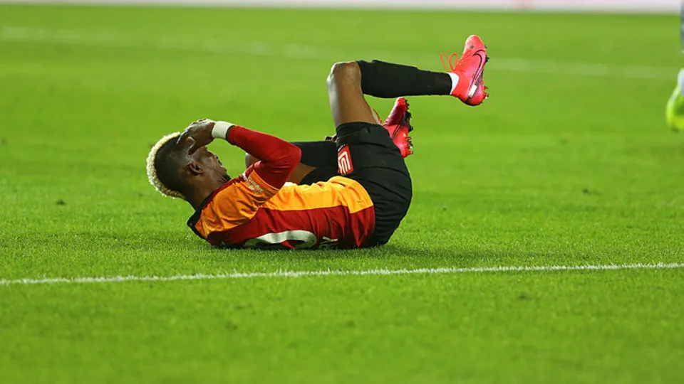 Galatasaray'ı korkutan Onyekuru gelişmesi!