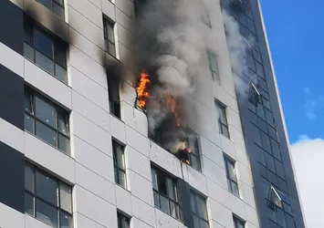 Son dakika: İstanbul'da, Ümraniye'de korkutan yangın