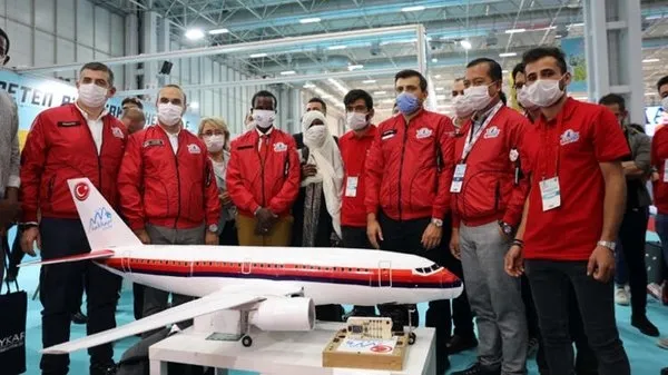 Somalili mucide Selçuk Bayraktar’dan anlamlı hediye