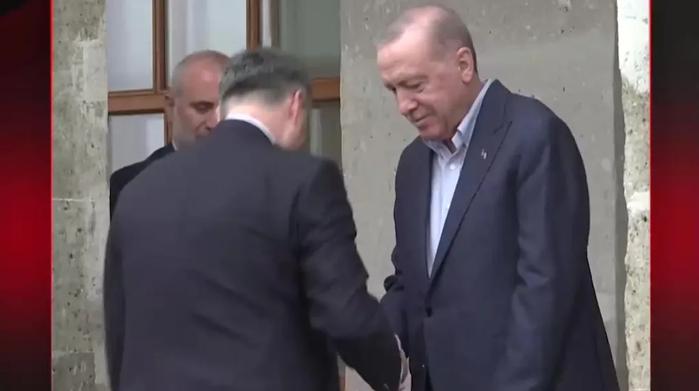 DOLMABAHÇE'DE KRİTİK ZİRVE