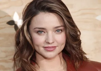 Ünlü model Miranda Kerr kadınları uyardı!