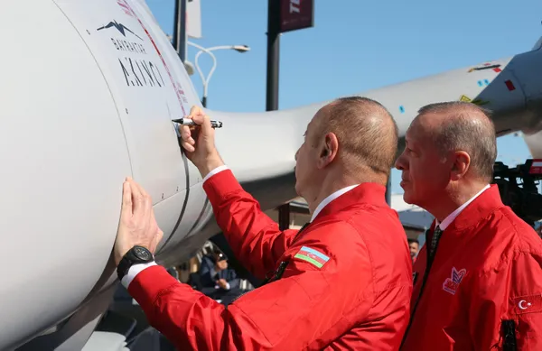 baskan-erdogandan-ilham-aliyeve-lacin-tebrigi-1661613241746.jpg Başkan Erdoğan'dan İlham Aliyev'e 'Laçın' tebriği - 1