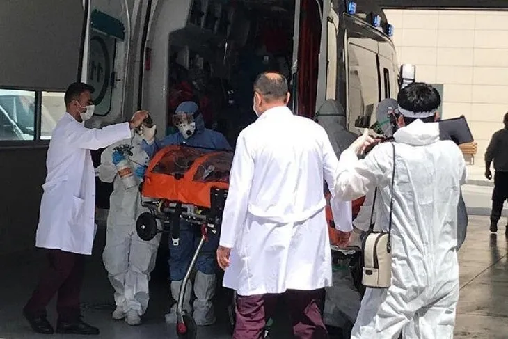 Erkan Zengin’den flaş corona virüs itirafı: Yarısında var virüs