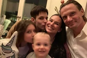 Rus anne-kız vahşetinde cesetlerle 4,5 saat!