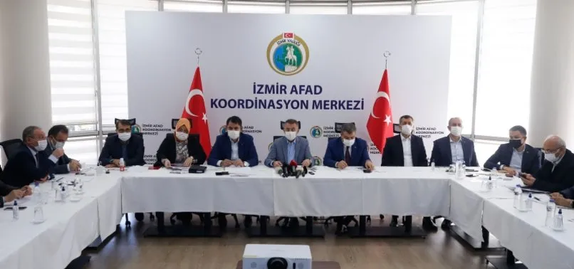 Son dakika: İzmir'de deprem! Cumhurbaşkanı Yardımcısı Fuat Oktay ve bakanlardan flaş açıklama