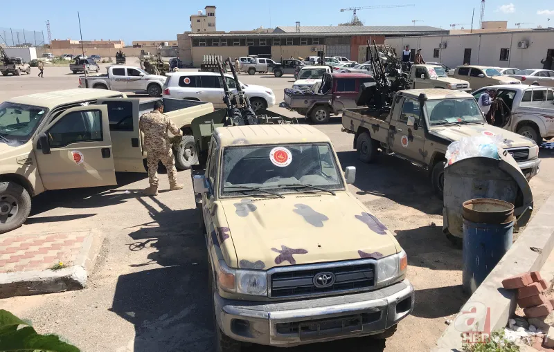 Libya karıştı! Vutye Hava Üssü vuruldu 6