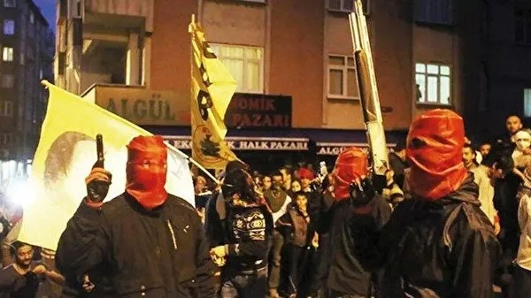 chpli-belediyeler-kasalarini-dhkp-cye-acti-molotof-paralari-chpli-belediyeden-1653192711108.jpeg CHP'li belediyeler kasalarını DHKP-C'ye açtı! Molotof paraları CHP'li belediyeden - 9