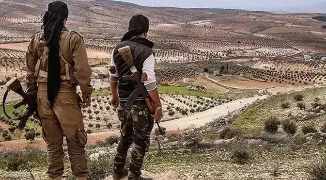 pkk-kiskacta-iraktan-terorle-mucadele-flas-adim-resmi-yazismalarda-yasakli-orgut-denilecek-1721753939679.jpg Irak hükümeti, resmi yazışmalarında “yasaklı örgüt PKK” ifadesini kullanacak.