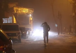 Diyarbakır'da sis alarmı: Görüş mesafesi 10 metreye düştü uçuşlar iptal edildi