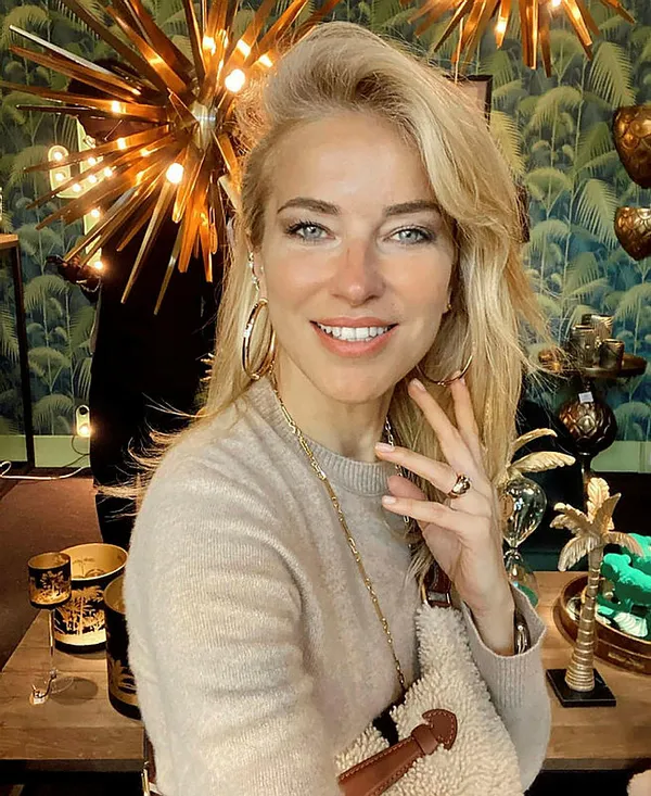 Burcu Esmersoy Rachel Araz’ı ti’ye aldı! Paylaşımlarıyla alay etti