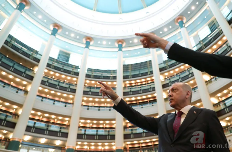 Erdoğan, Cumhurbaşkanlığı Kütüphanesi'nde incelemede bulundu 9