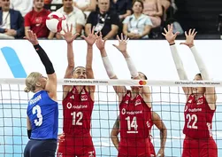 Filenin Sultanları Avrupa Voleybol Şampiyonası'nda çeyrek finalde!