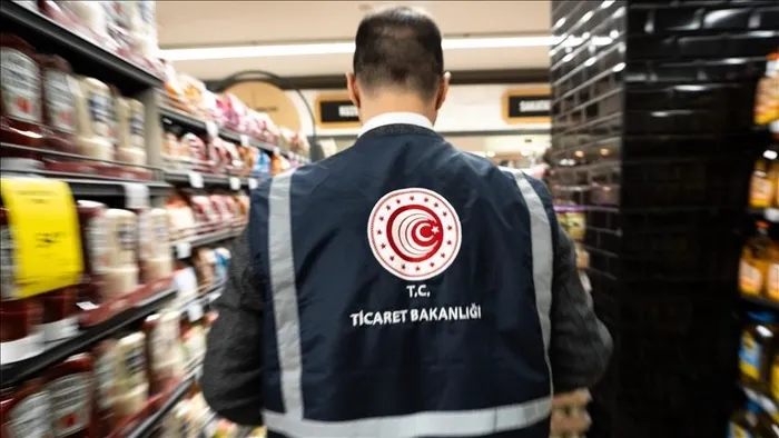 fahis-fiyata-gecit-yok-2025in-ilk-toplantisinda-126-milyon-tl-ceza-1739167200931.jpeg Ticaret Bakanlığı zincir ve yerel marketlere de 52,8 milyon lira ceza kesti (AA)