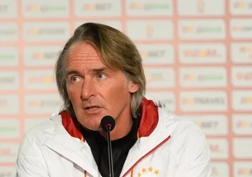 Jan Olde Riekerink'in yerine iki aday