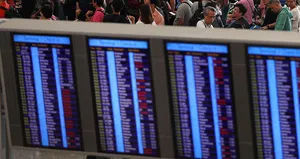 Hong Kong Uluslararası Havalimanı’nda uçuşlar tekrar durduruldu