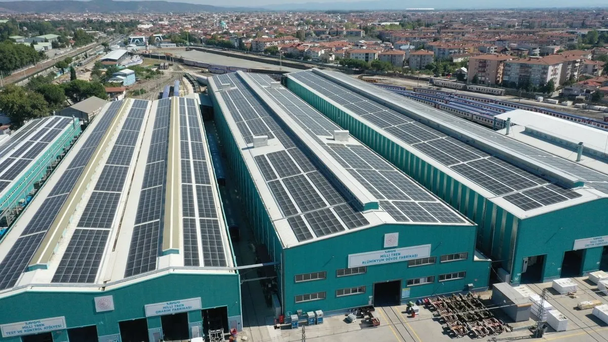 Yerli hızlı tren güneş enerjisiyle üretiliyor
