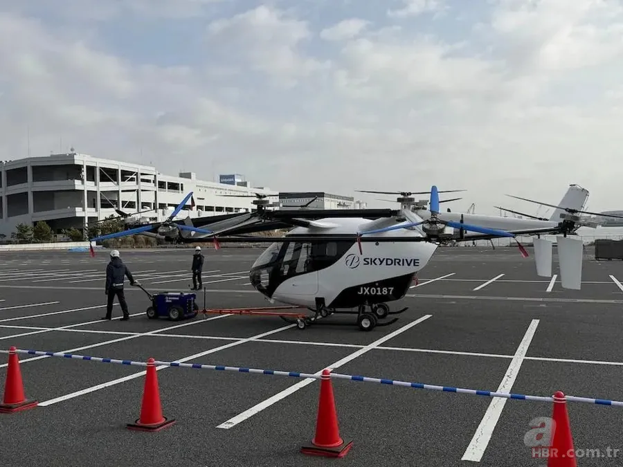 Trafik derdine son veren teknoloji! Uçan taksi havalanmaya başladı 4