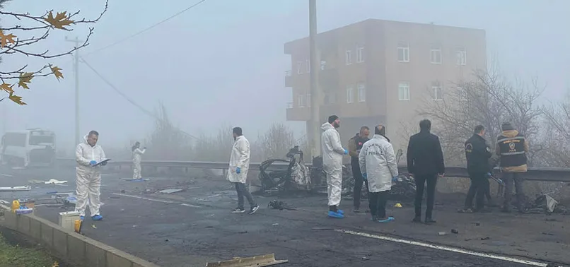 Diyarbakır'da çevik kuvvete bombalı saldırı gerçekleştiren terörist suçunu itiraf etti: "Bombayı arabaya ben yerleştirdim"