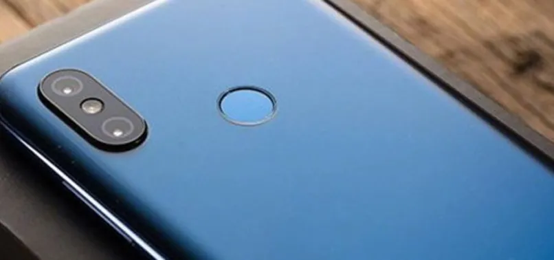 Xiaomi Mi 8 günler içinde 1 milyon sattı!