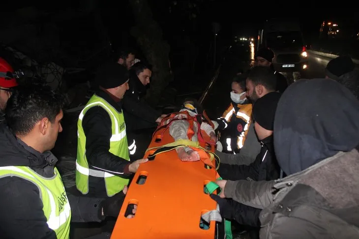 26 saat sonra gelen mucize! 2 küçük çocuk enkazdan sağ olarak kurtarıldı