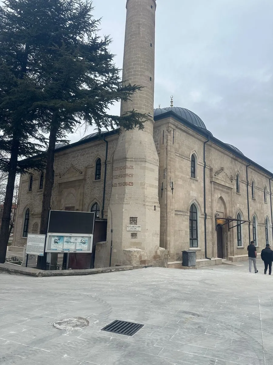 Asırlık emanetler dönüyor: 3 tarihi cami yeniden ibadete açılıyor - 2