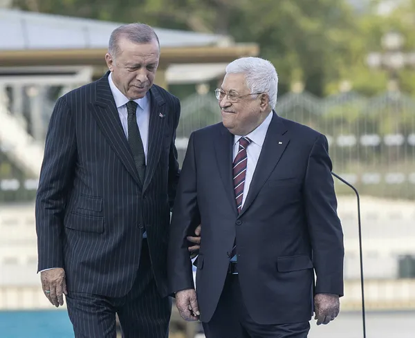 Filistin Devlet Başkanı Abbas Ankara’da! Başkan Erdoğan resmi törenle karşıladı