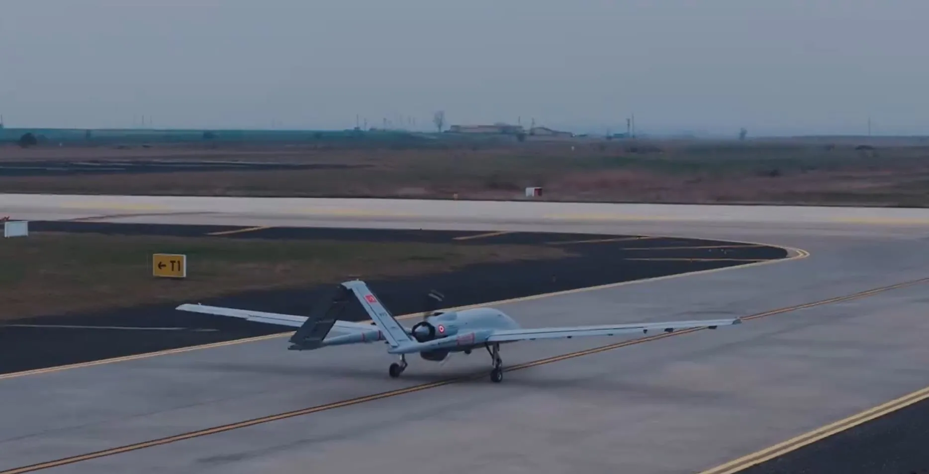 Bayraktar TB3'ten bir başarı daha! 20. test uçuşunu tamamladı