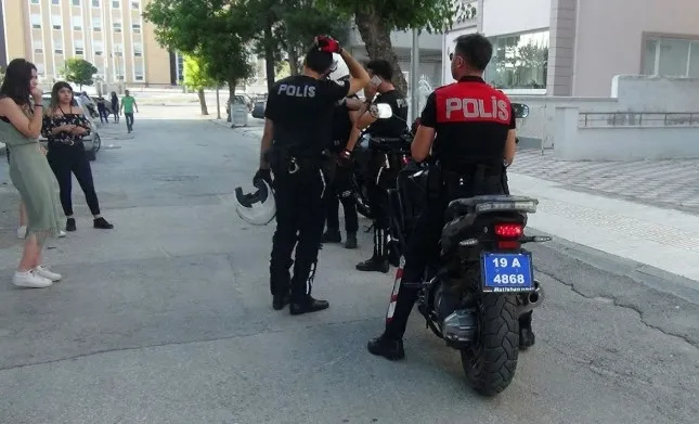 Çorum'da 'yan bakma' tartışması yüzünden çıkan olayda kan aktı - 1