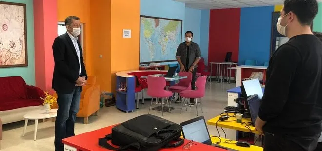 Bakan Selçuk’tan koronavirüs önlemleriyle yapılan TRT EBA TV çekimleri paylaşımı