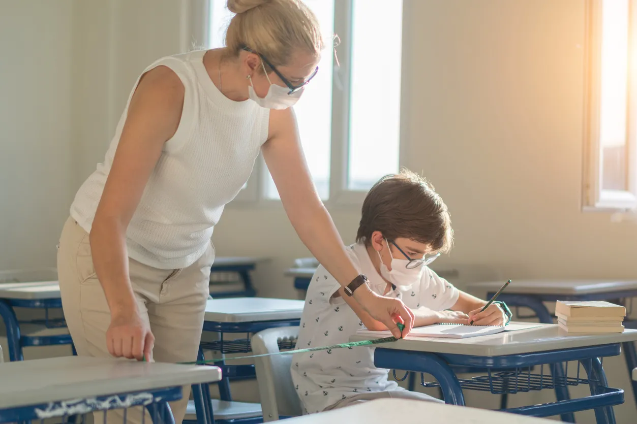 İlkokul, ortaokul, lise öğretmen karne görüşleri! 2022 öğretmen karne görüşü başarılı, başarısız öğrenciye...