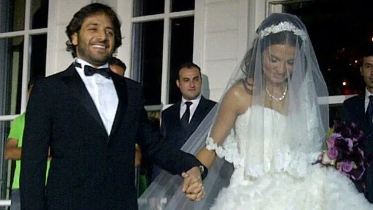 Ebru Akel ve Özer Sancak evliliklerini kurtarmaya çalışıyor!
