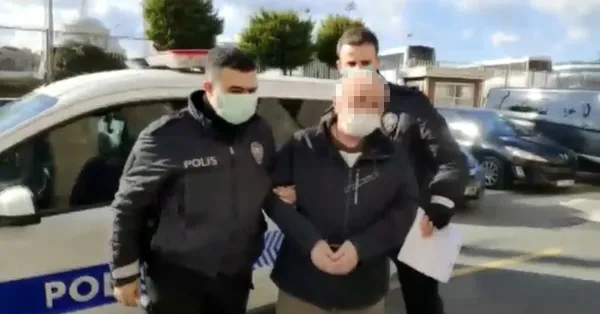 beyoglunda-maganda-taksici-genc-kiza-tekme-tokat-saldirdi-o-anlar-kamerada-1647950331752.jpg Beyoğlu'nda maganda taksici genç kıza tekme tokat saldırdı! O anlar kamerada - 2