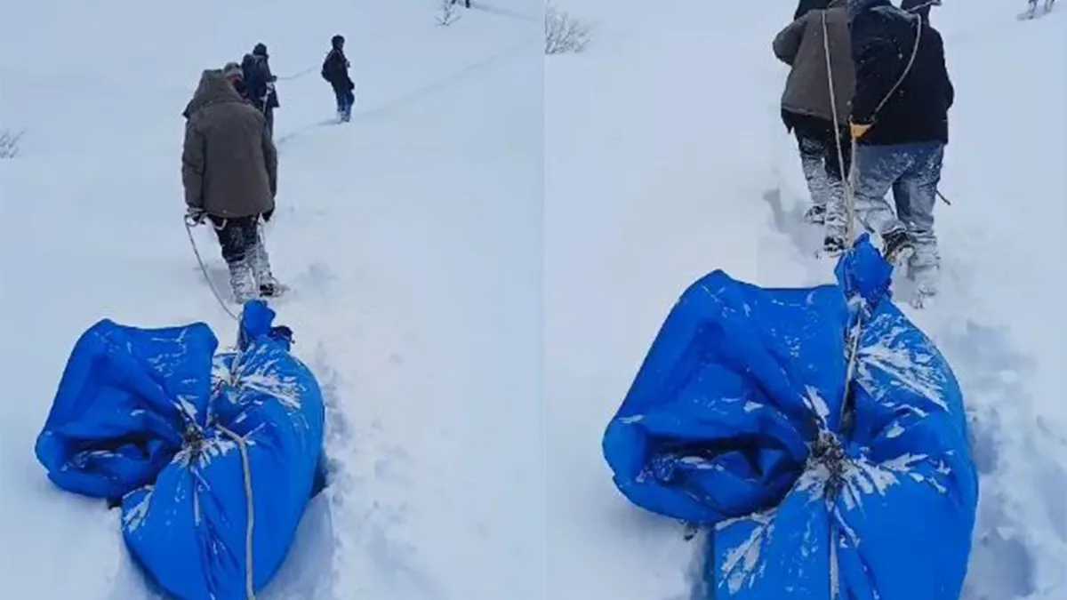 Cenazeye kar engeli: 2 bin rakımlı köye sürükleyerek götürdüler!