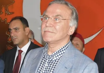 Mehmet Ali Şahin: Türkçe Olimpiyatları bir tiyatroydu