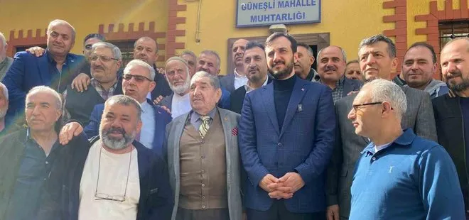 İstanbul’un en yaşlı muhtarı görevini törenle devretti