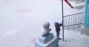 Ağrılı çobandan yürekleri ısıtan hareket!