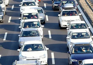 Trafiğe 3 ayda 274 bin 784 araç eklendi