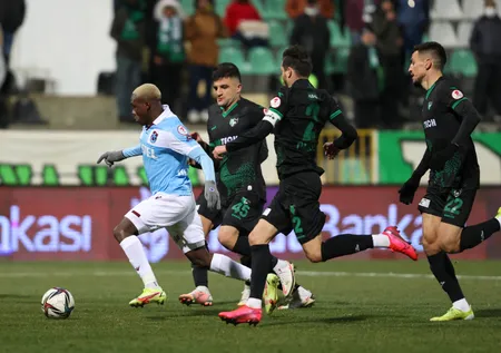 Trabzonspor'un yeni yıldızı beğeni topladı! İşte Jean Evrard Kouassi
