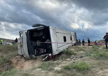 Çankırı'da feci kaza! İşçileri taşıyan otobüs devrildi