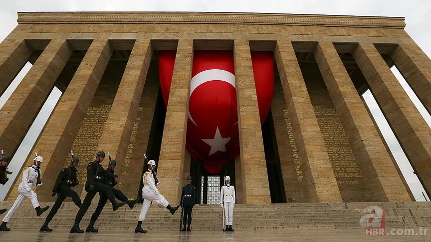 10 KASIM ŞİİRLERİ VE SÖZLERİ 2, 4, 6 ve 8 kıtalık 10 Kasım Atatürk’ü Anma Günü şiirleri 8