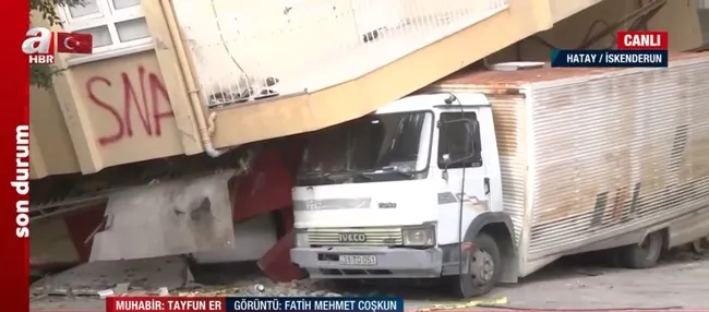 AFAD’dan çarpıcı deprem raporu! Depremde hasar gören bina kamyonun üzerine bindi