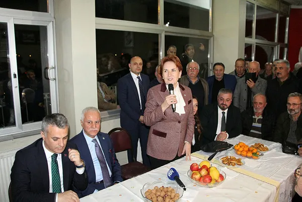 meral-aksenerden-pismanlik-sozleri-simdiki-aklim-olsa-altili-masaya-geri-donmezdim-1702113791909.jpg Meral Akşener'den pişmanlık sözleri: Şimdiki aklım olsa 6'lı Masa'ya geri dönmezdim! Şimdi kendimiz seçime gidiyoruz - 1