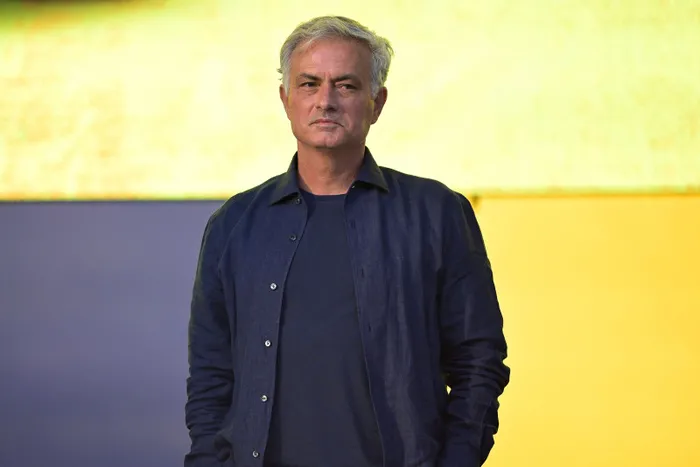 jose-mourinhonun-maliyeti-aciklandi-ekibiyle-birlikte-1717575042676.jpg Jose Mourinho Fenerbahçe'den ne kadar alacak? Maliyeti belli oldu | Ekibiyle birlikte... - 8