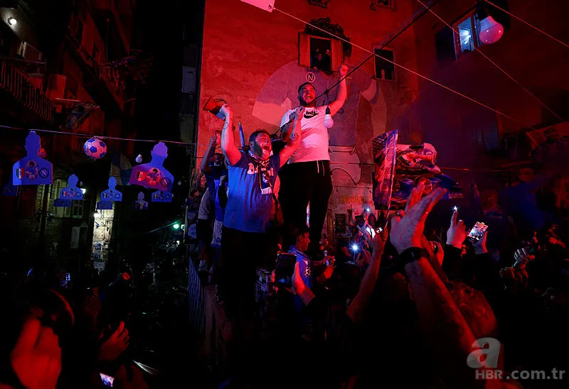 İtalya Serie A'da Napoli 33 yıl aradan sonra yeniden şampiyon 19