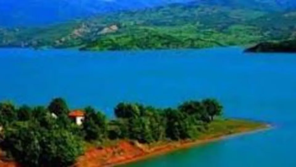 Almus Barajı cazibe merkezine haline geldi