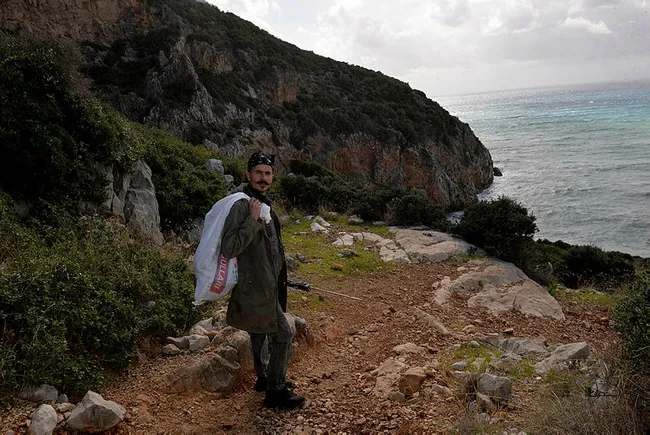 Şehir hayatını bırakıp dağ evine yerleşti! Balıkçılık yaparak haftalık 2 bin lira kazanıyor - 7