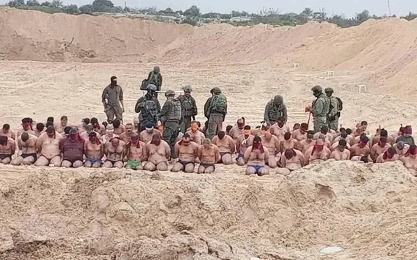 1702397264404.jpeg İşgalci İsrail güçleri çıplak alıkoyulan Filistinlilerle ilgili yalanını itiraf etti - 3