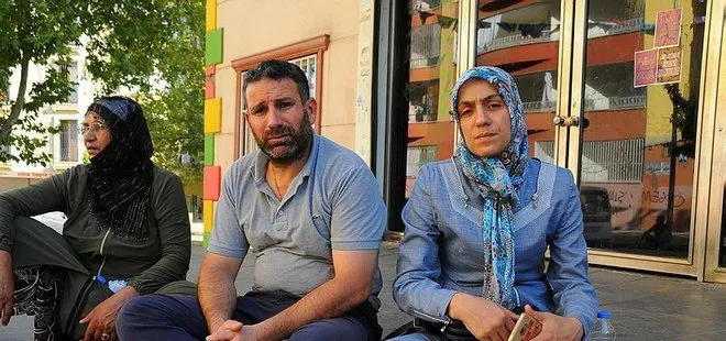 HDP binası önünde evlat nöbeti tutan aileye tehdit! Kağıt uçakla not yolladılar