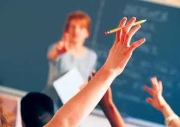 Lisansı iptal edilen öğretmene dönüş yolu